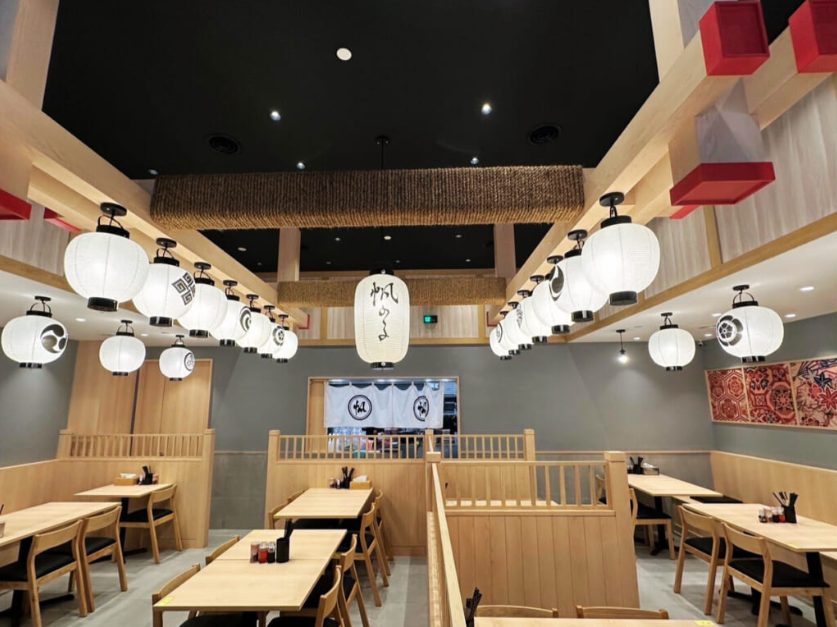 「Honolu Ramen Premier TRX店」店内